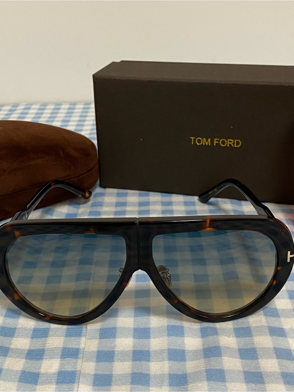 Tom Ford Tortoiseshell Frame Sunglasses with Blue Gradient Lenses